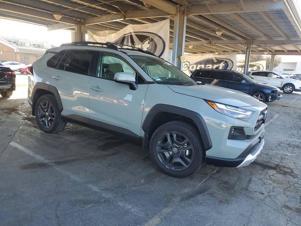 2023 TOYOTA RAV4 Adventure — Passenger 3/4