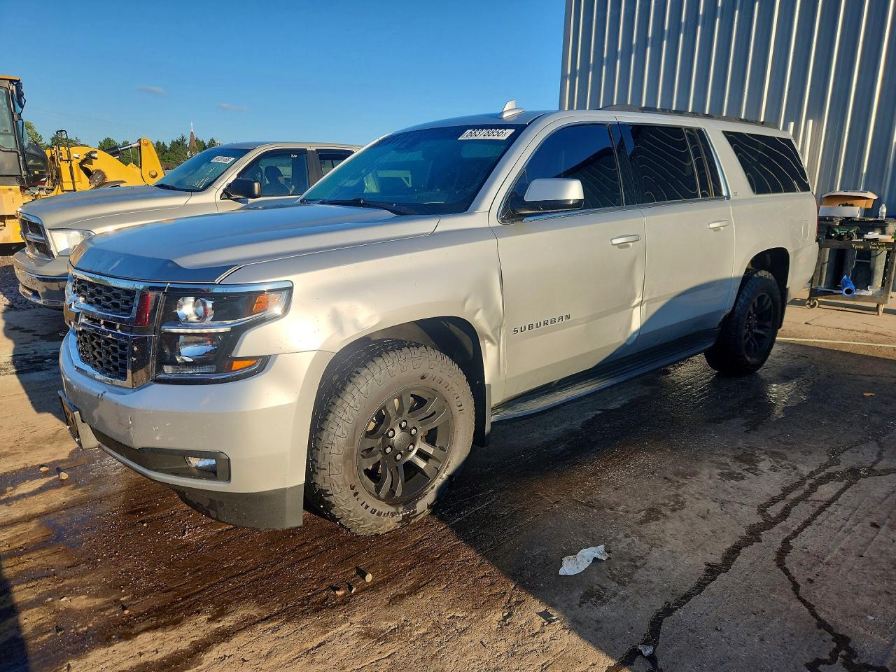 2015 CHEVROLET SUBURBAN LT