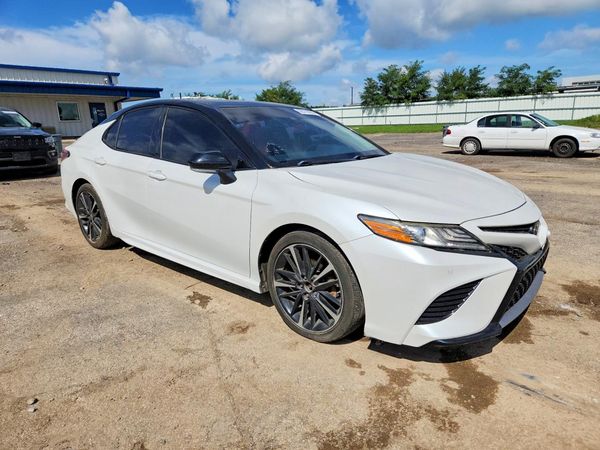 2018 TOYOTA CAMRY XSE