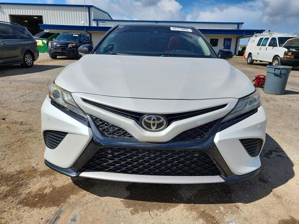 2018 TOYOTA CAMRY XSE