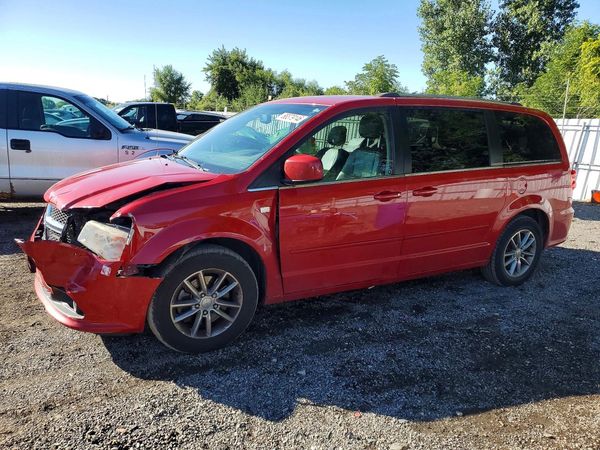 2014 DODGE GRAND CARAVAN — DSFA — Front 3/4