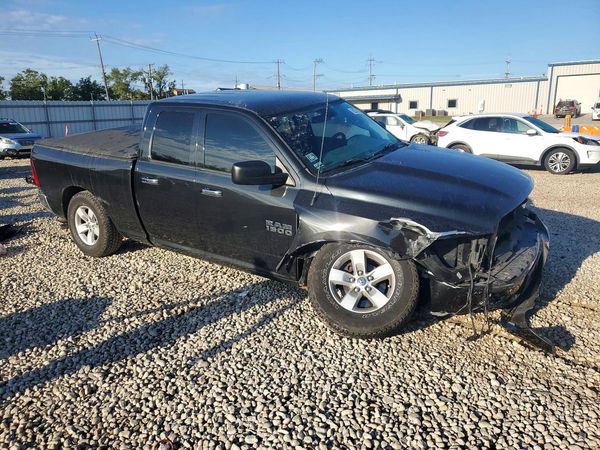 2017 RAM 1500 SLT — Passenger 3/4
