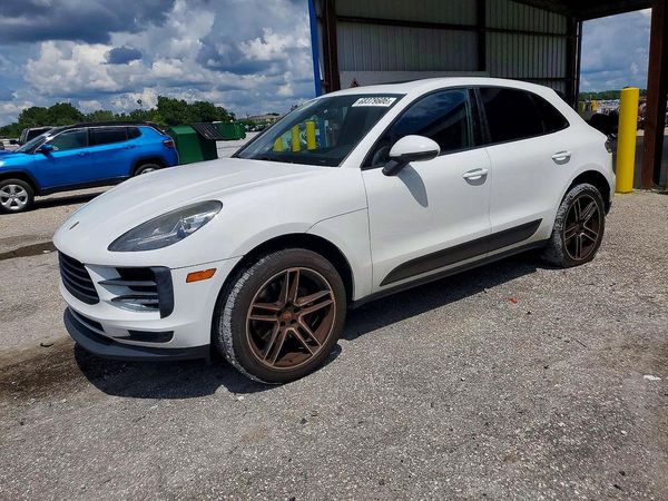 2021 PORSCHE MACAN