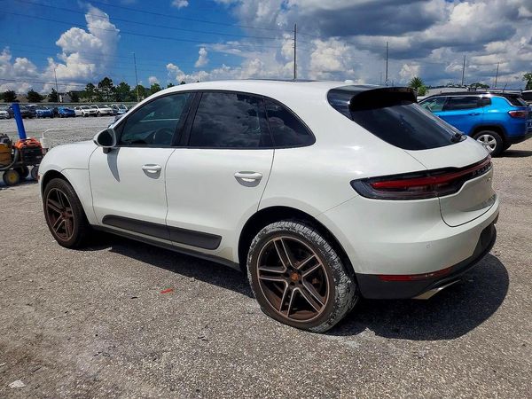 2021 PORSCHE MACAN