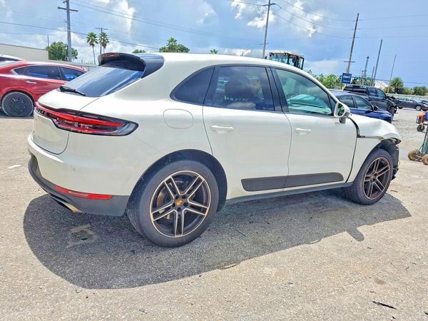 2021 PORSCHE MACAN