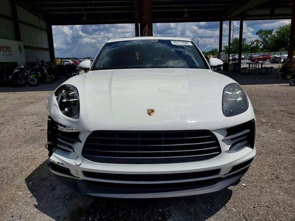 2021 PORSCHE MACAN