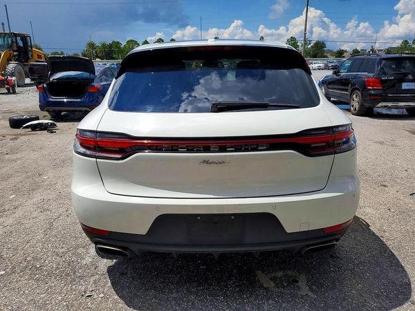 2021 PORSCHE MACAN