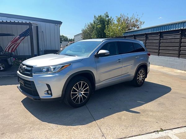 2017 TOYOTA HIGHLANDER SE/XLE