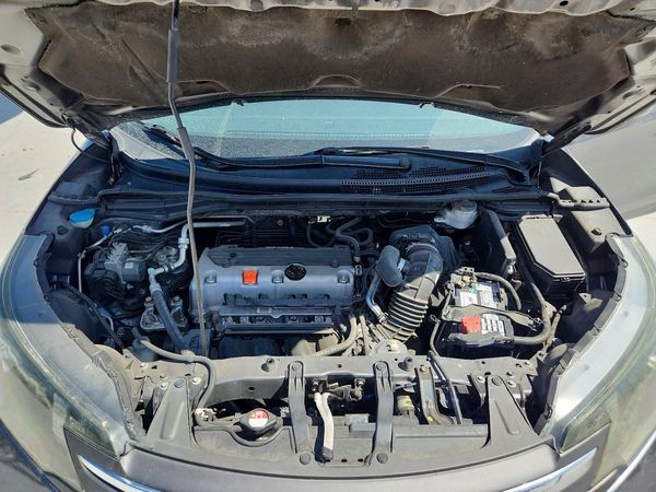 2013 HONDA CRV EX — Engine bay