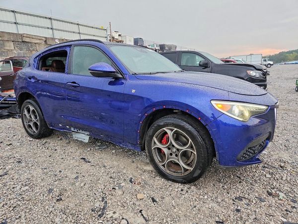 2022 ALFA ROMEO STELVIO