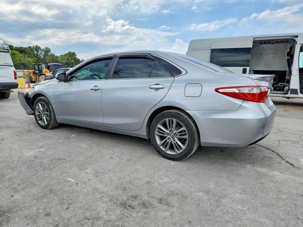 2015 TOYOTA CAMRY