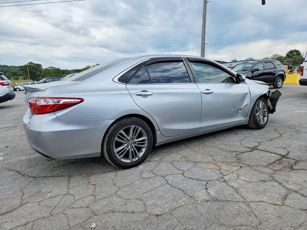 2015 TOYOTA CAMRY