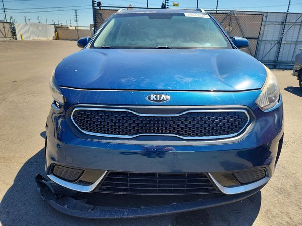 2017 KIA NIRO
