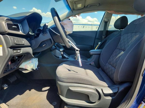 2017 KIA NIRO