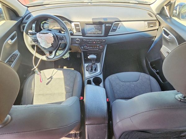 2017 KIA NIRO