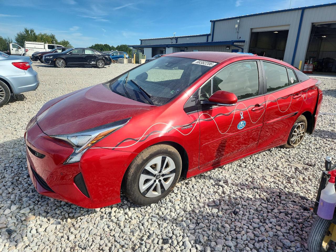 2018 TOYOTA PRIUS — Front 3/4
