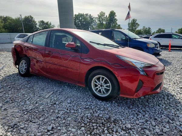 2018 TOYOTA PRIUS — Passenger 3/4