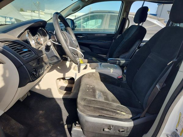 2016 DODGE GRAND CARAVAN SXT — DENT