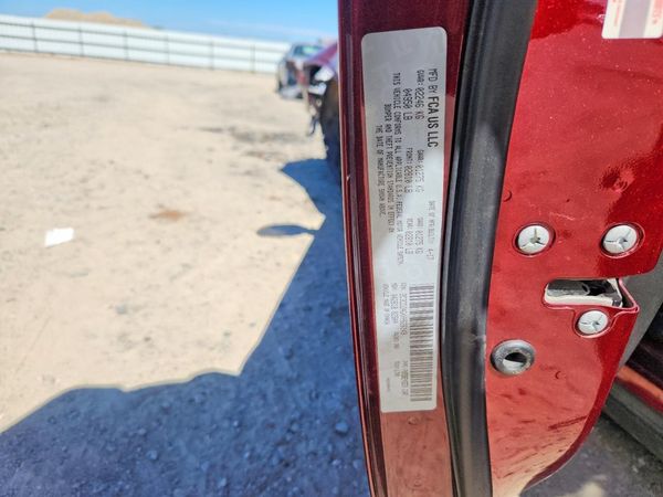 2017 DODGE CHALLENGER SXT — VINS