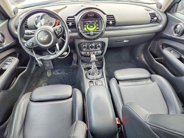 2017 MINI COOPER