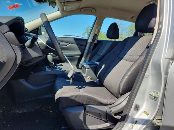 2020 NISSAN ROGUE — DENT