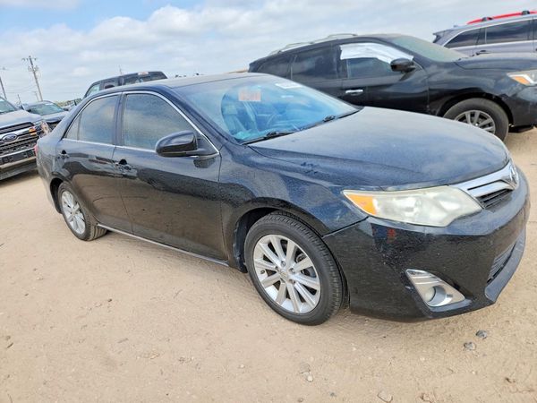 2013 TOYOTA CAMRY