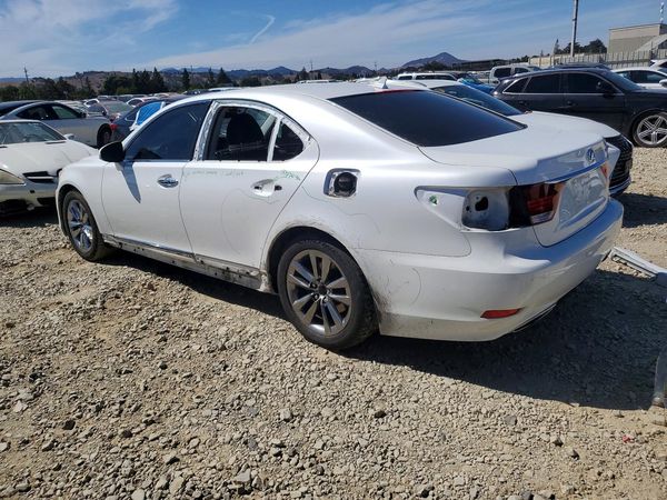 2013 LEXUS LS 460