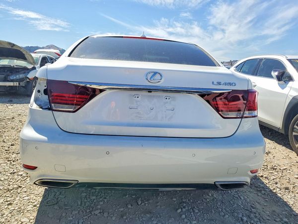 2013 LEXUS LS 460