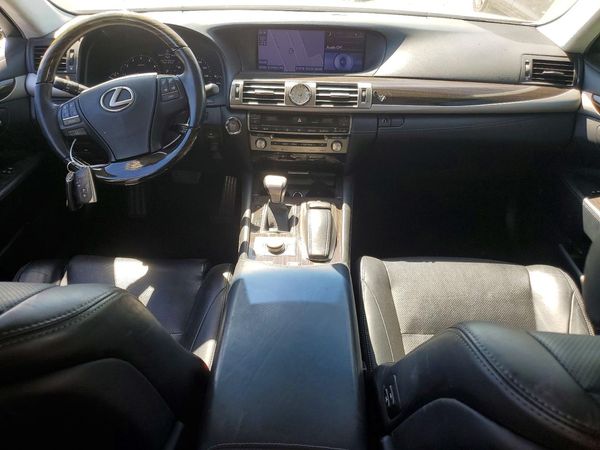 2013 LEXUS LS 460