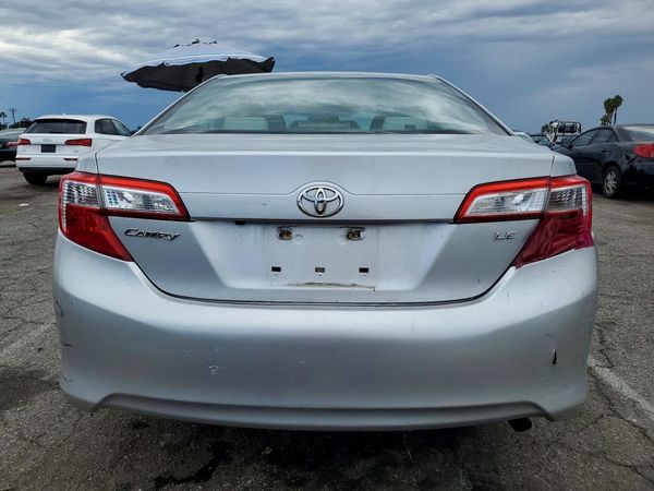 2014 TOYOTA CAMRY