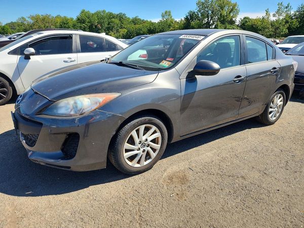 2013 MAZDA 3 Touring/GS