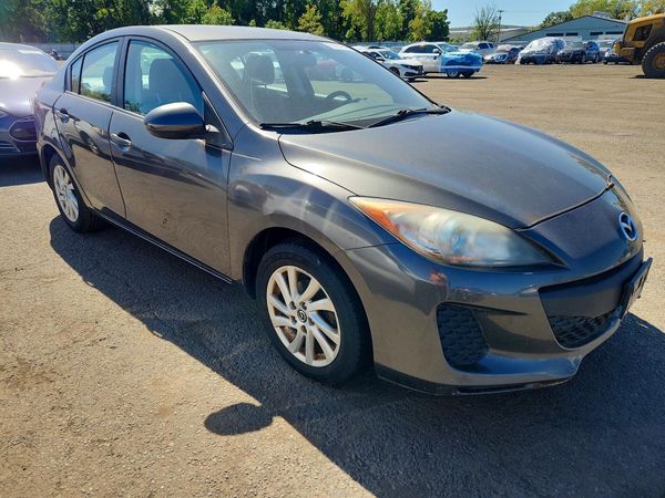 2013 MAZDA 3 Touring/GS