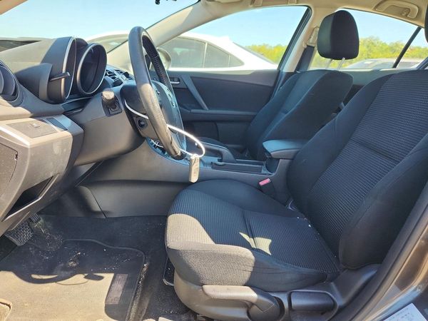 2013 MAZDA 3 Touring/GS