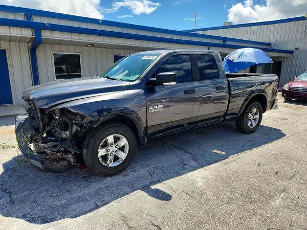 2014 RAM 1500 SLT