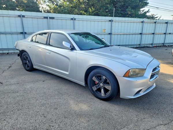 2012 DODGE CHARGER SE