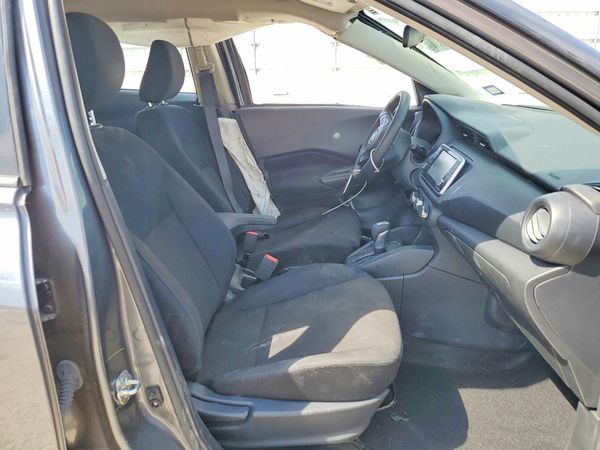 2025 NISSAN KICKS PLAY S — DENT
