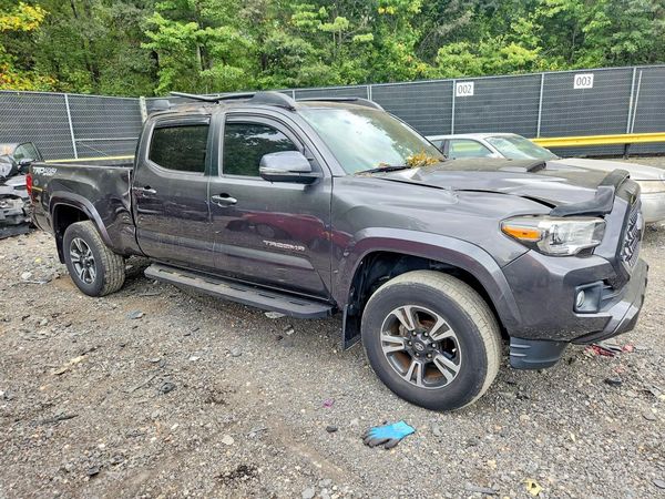 2019 TOYOTA TACOMA — Passenger 3/4