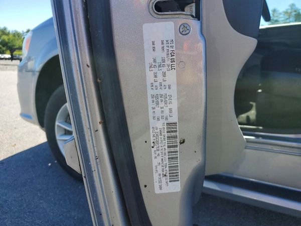 2016 DODGE GRAND CARA VAN SXT