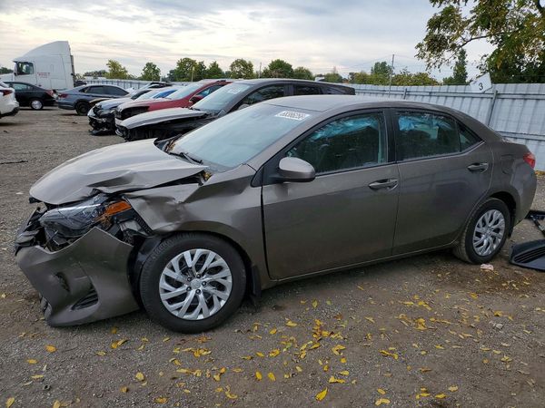 2017 TOYOTA COROLLA — Front 3/4