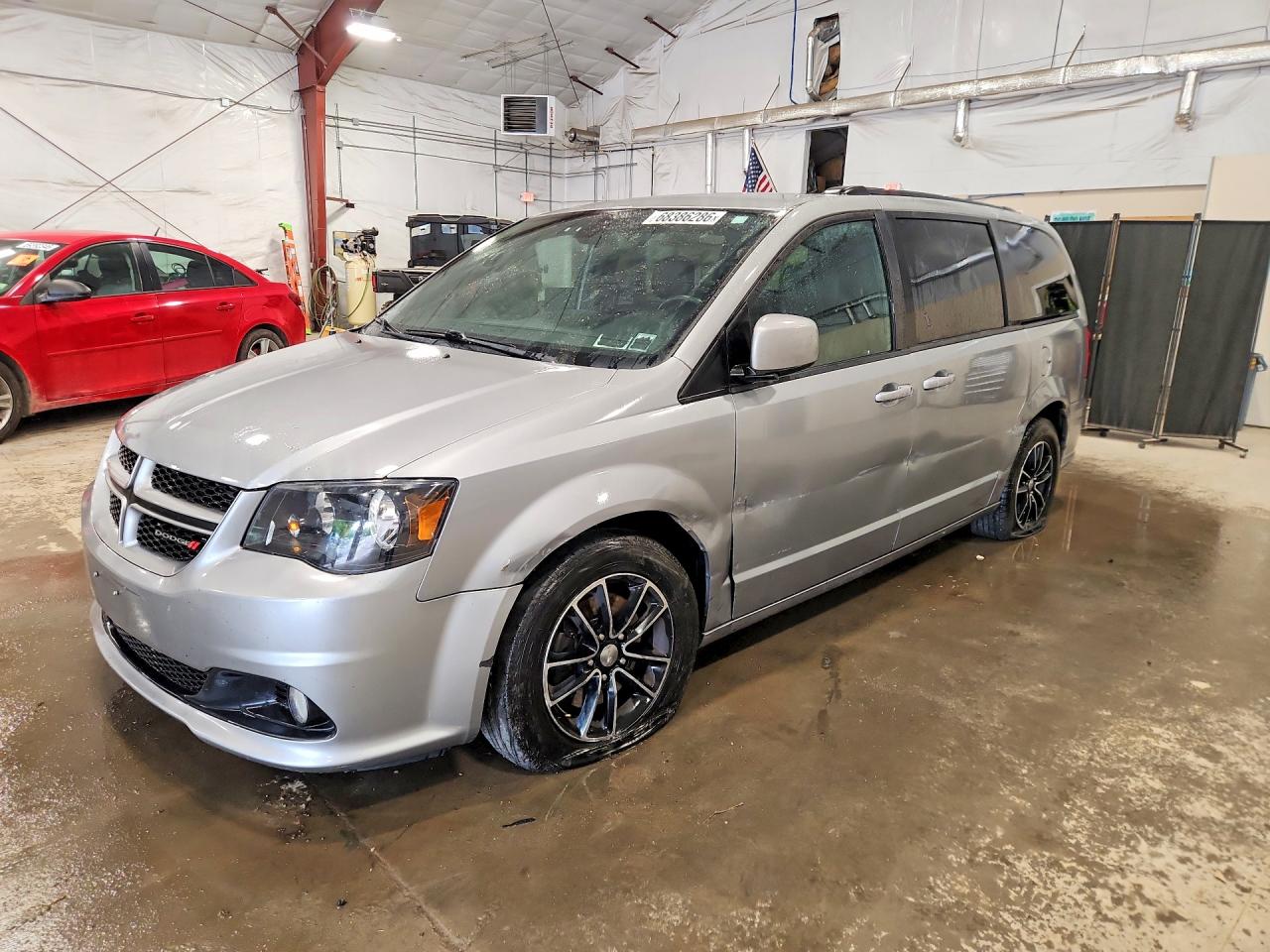 2019 DODGE GRAND CARAVAN GT — Front 3/4