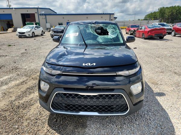 2022 KIA SOUL