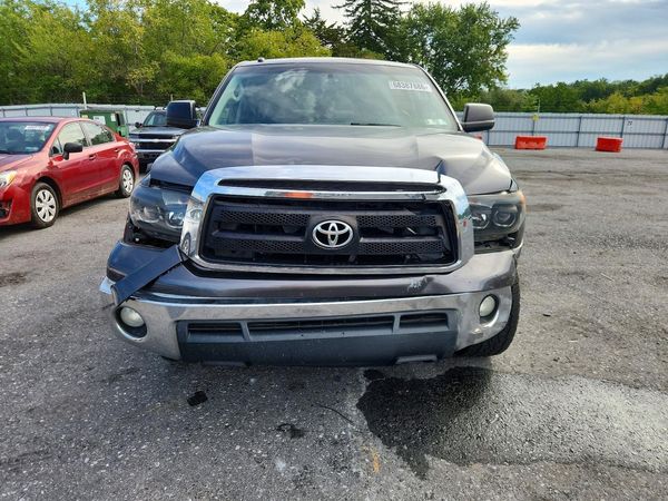 2013 TOYOTA TUNDRA SR5 — DIRF
