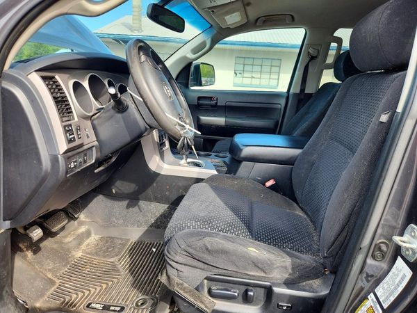 2013 TOYOTA TUNDRA SR5 — DENT