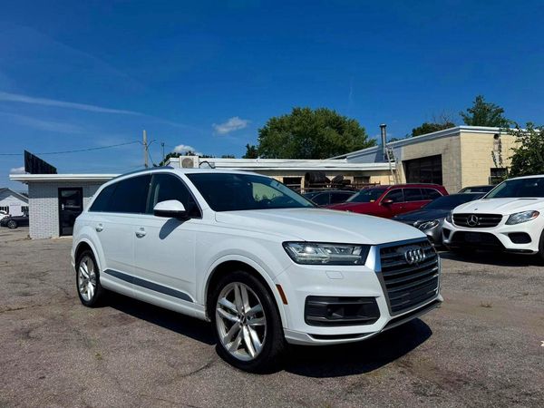 2018 AUDI Q7 quattro Prestige