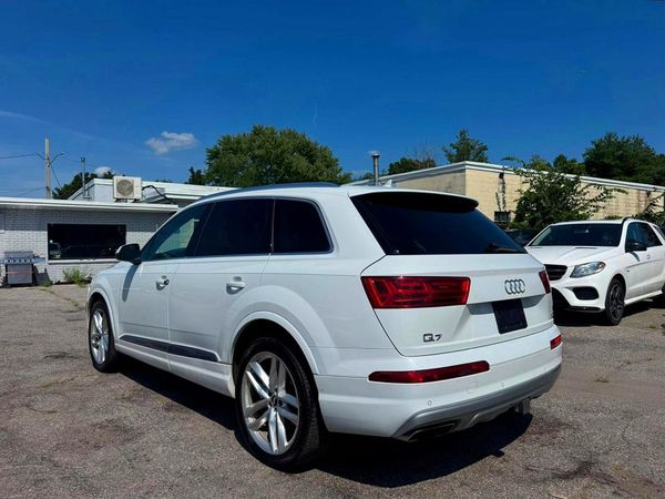 2018 AUDI Q7 quattro Prestige