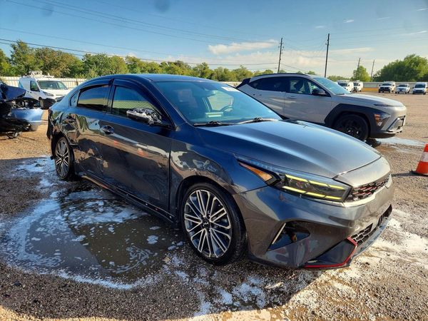 2022 KIA FORTE GT — Passenger 3/4