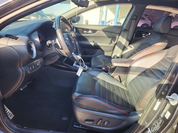 2022 KIA FORTE GT — DENT
