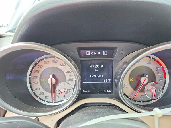 2013 MERCEDES-BENZ SLK