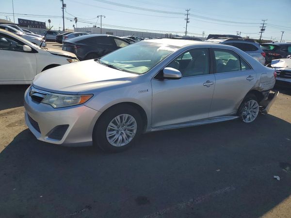 2012 TOYOTA CAMRY — DSFA — Front 3/4