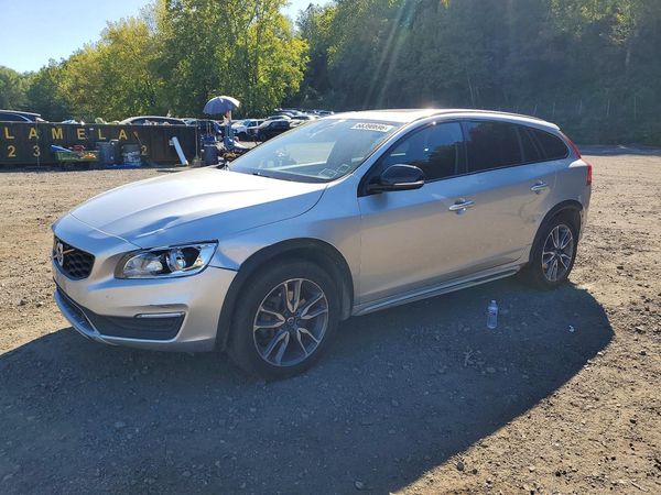2017 VOLVO V60 CROSS COUNTRY Premier